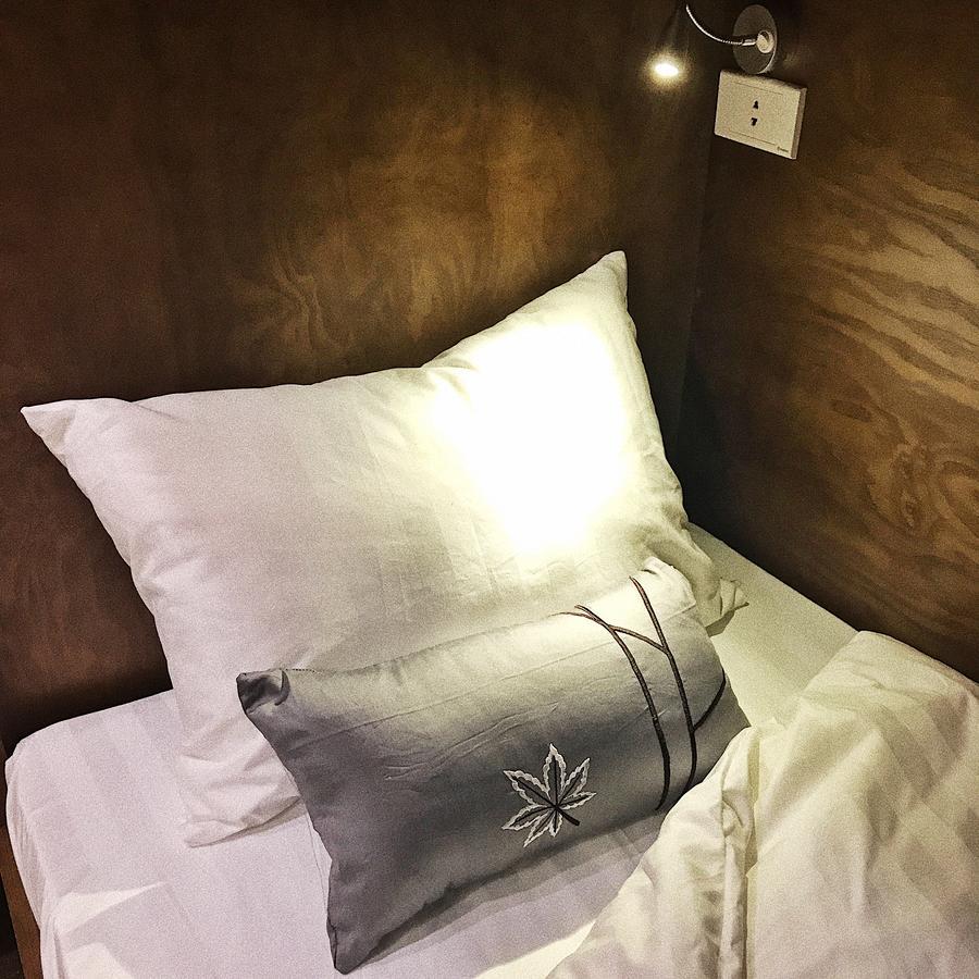 Rustic House Backpacker Hotell Hanoi Exteriör bild