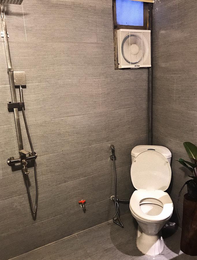 Rustic House Backpacker Hotell Hanoi Exteriör bild